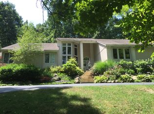 8945 Autumnglo Dr, Clarkston, MI 48348