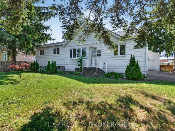 646 Portsmouth Ave, Kingston, ON K7M 1W3