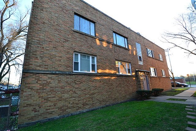 1st image of 6447 N Kedzie Ave APT 2W