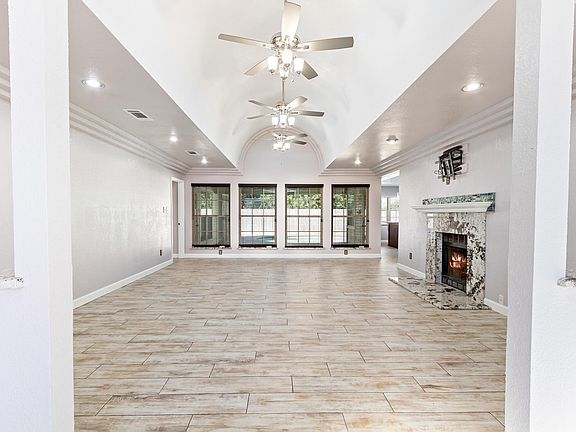 5th image of 2606 International Ave