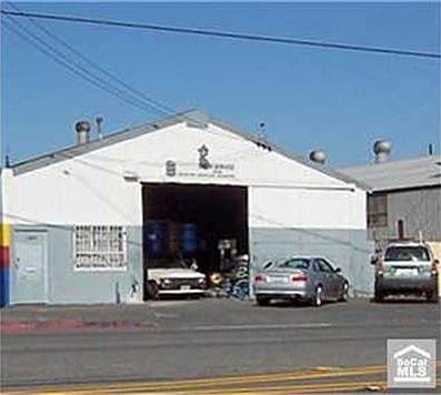 2nd image of 10809 Garfield Ave