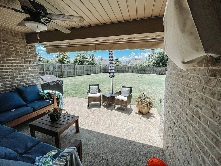 3777 Dawnwood Cir W — Photo 11