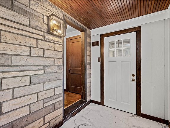 2nd image of 2030 Wesley St