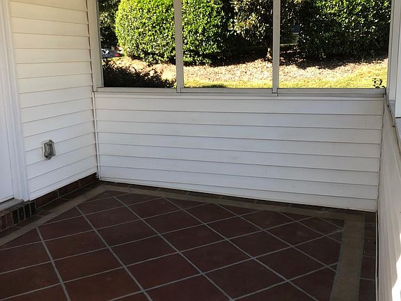 3rd image of 10205 Jacobs Creek Dr