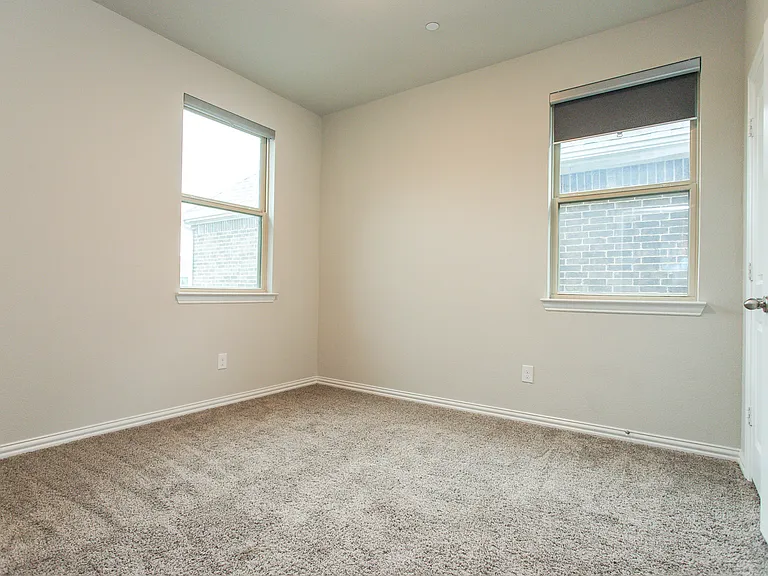 7504 Palisades Dr — Photo 21