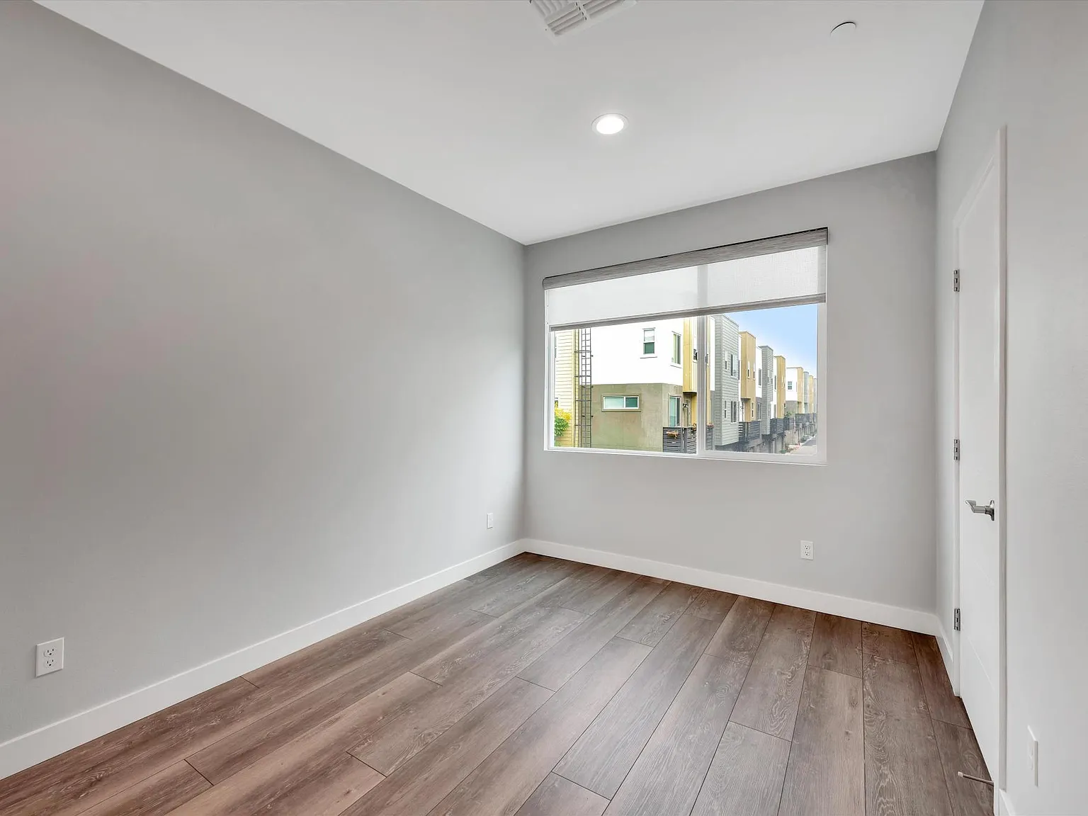2 bed, 1330 sqft, $3,550 — Photo 4
