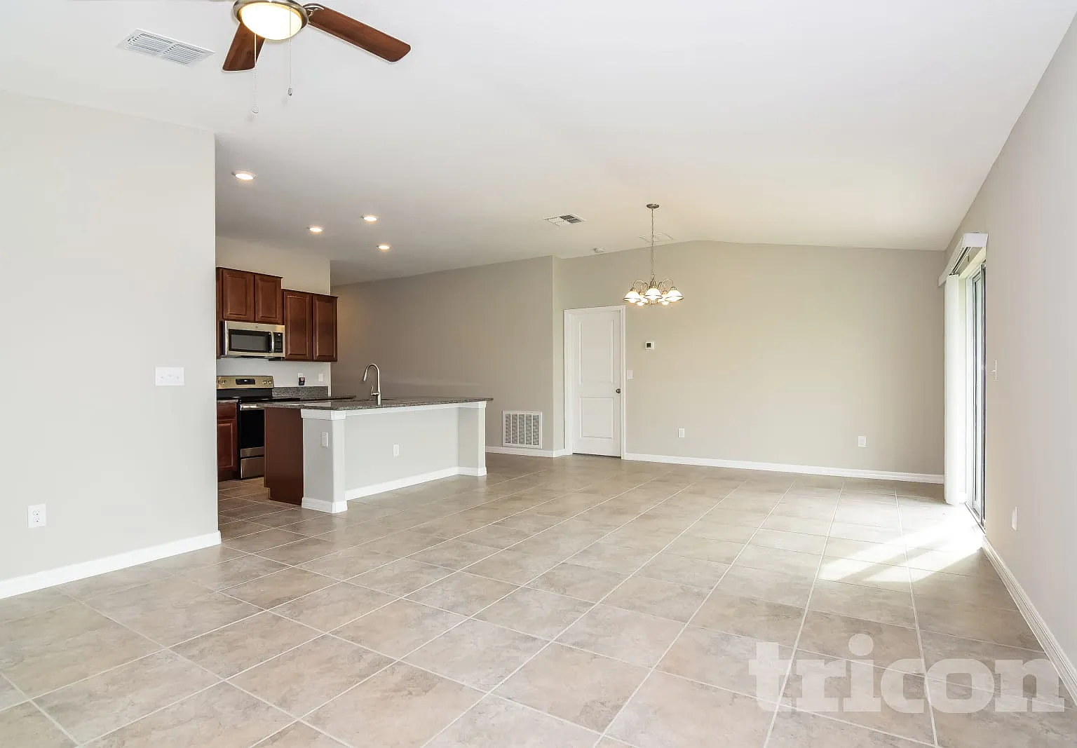 10409 Fairy Moss Lane Riverview FL — Photo 3