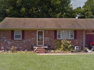 112 Clover Dr, Chesapeake, VA 23322