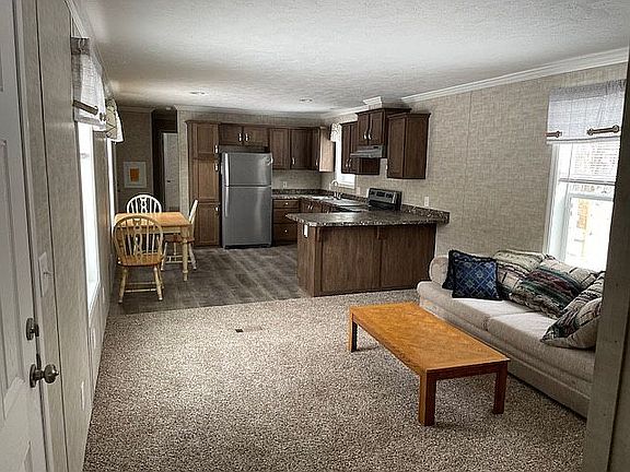 3rd image of 66 Norwich Pl