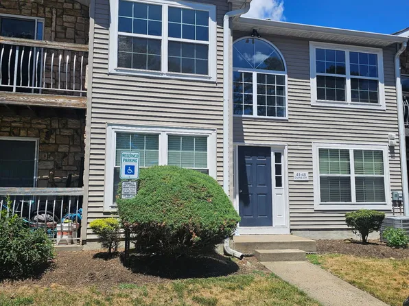 42 Diane Dr, Tinton Falls, NJ 07753