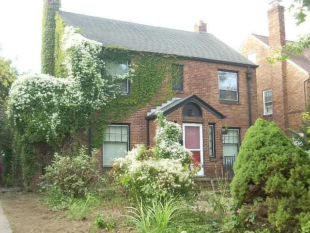 3494 Berkeley Rd photo 1