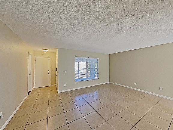 3rd image of 224 Loch Low Dr