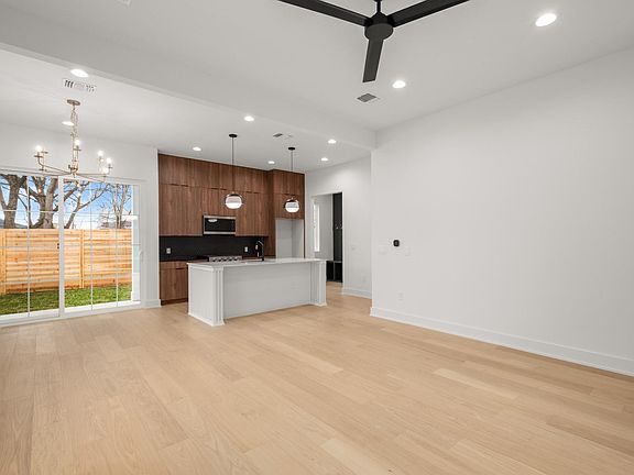5th image of 601 Vermont Rd #2