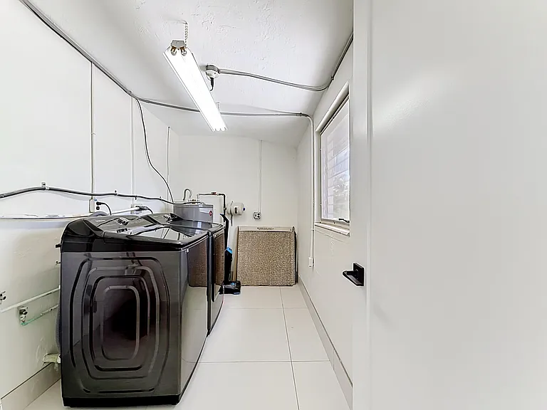 3234 Daytona Dr — Photo 27