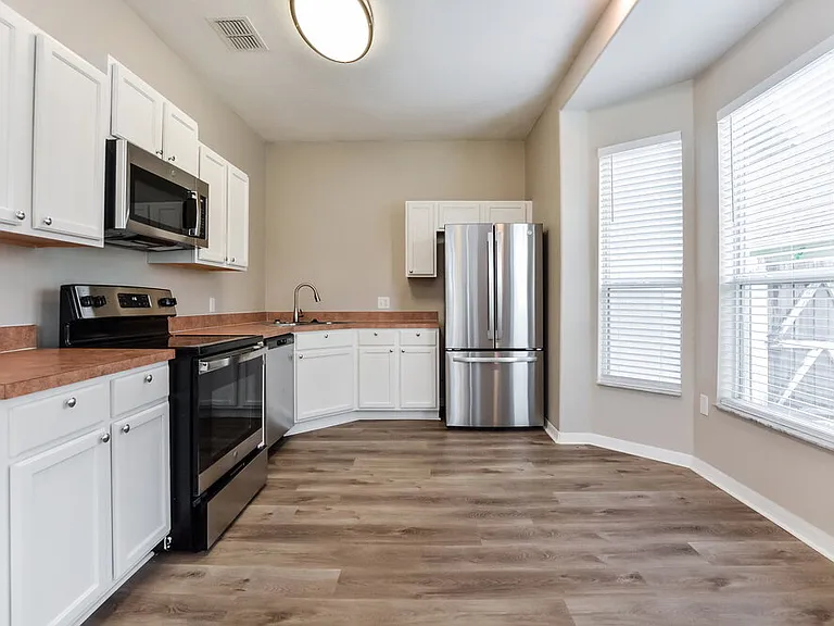 1221 Woodflower Way — Photo 9