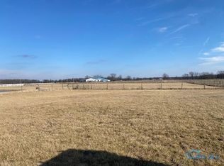 13113 Krouse Rd, Defiance, OH 43512