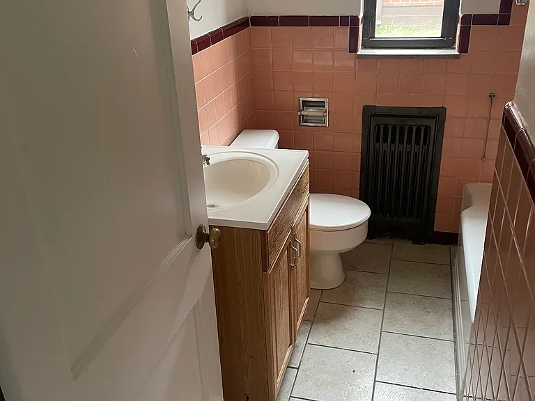 54 Warren St #1 — Photo 8