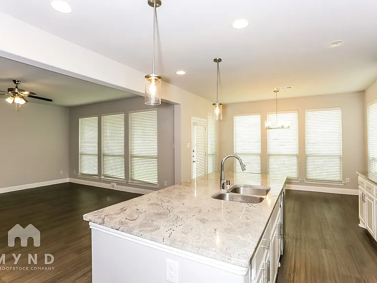 3113 Damsel Sauvage Ln — Photo 14