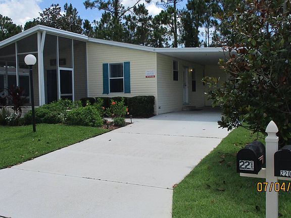 2nd image of 221 Blue Heron Lake Cir