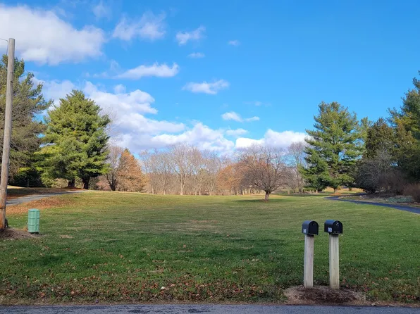 Cool Hollow Rd, Hagerstown, MD 21740