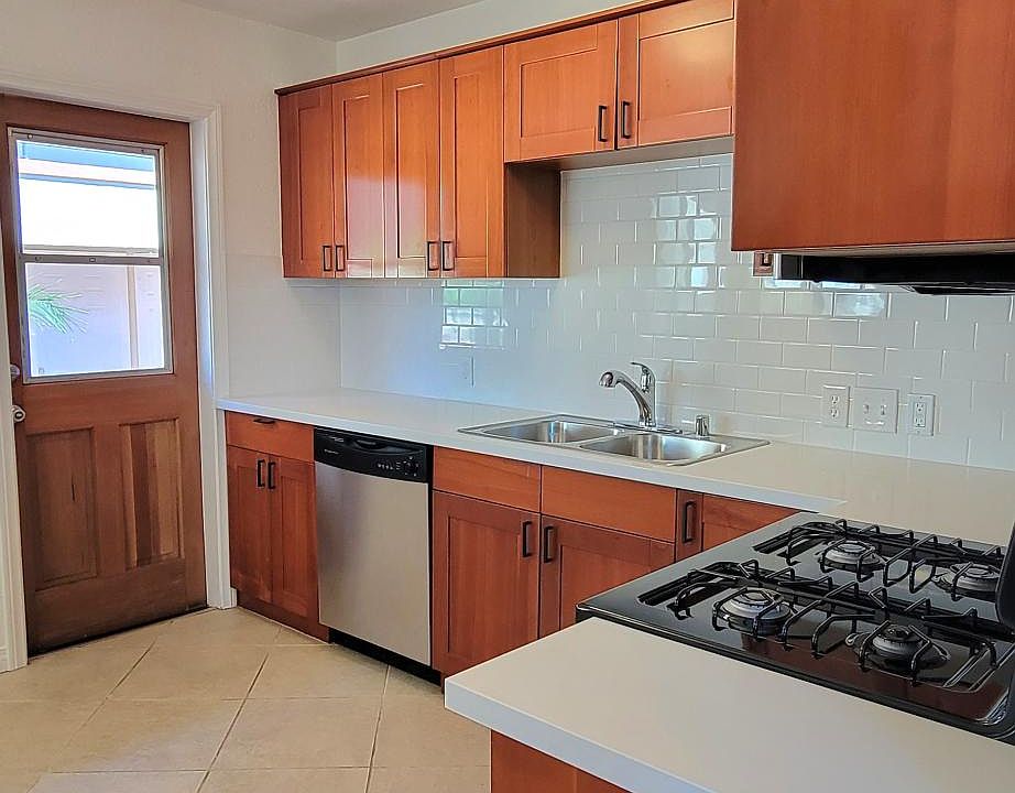 1st image of 6216 Stanley Ave