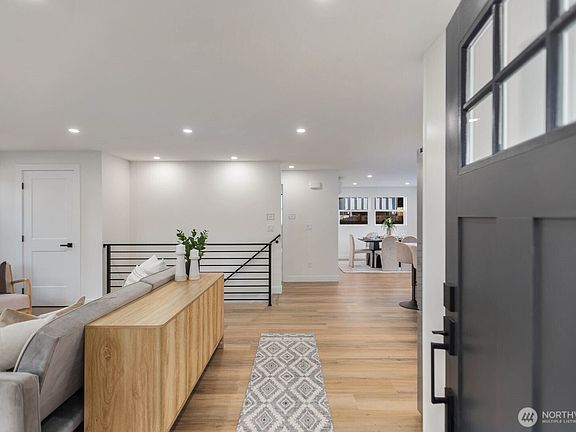 2nd image of 813 NE 125th Street