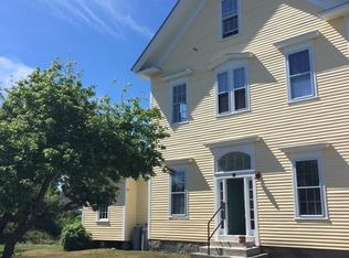 54 School St, Vinalhaven, ME 04863
