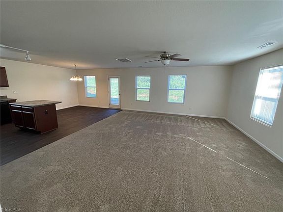 2nd image of 4115 Vershire Ave