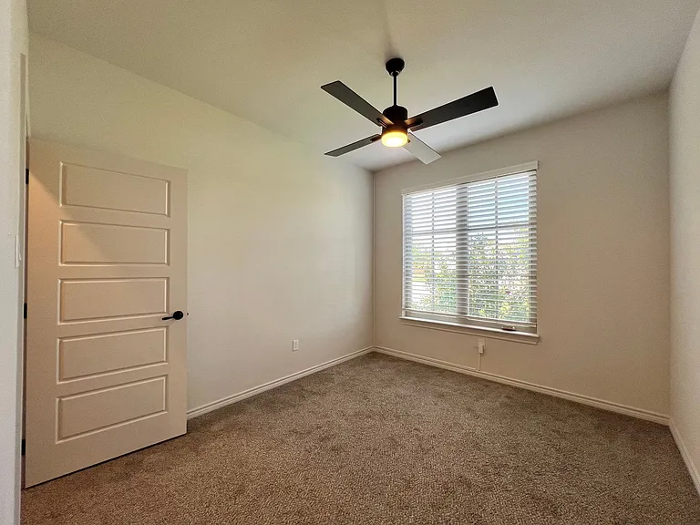 12308 Kenosha Ave — Photo 24