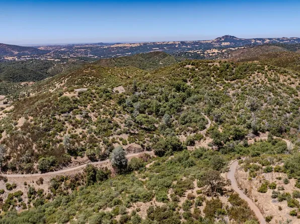 3521 W Murray Creek Rd, San Andreas, CA 95249