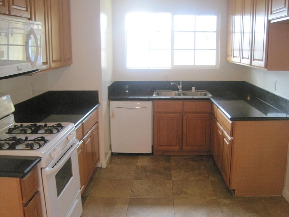 1st image of 7565 Salizar St