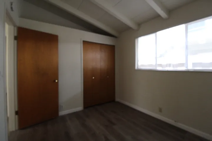 1433 Cottage St — Photo 5