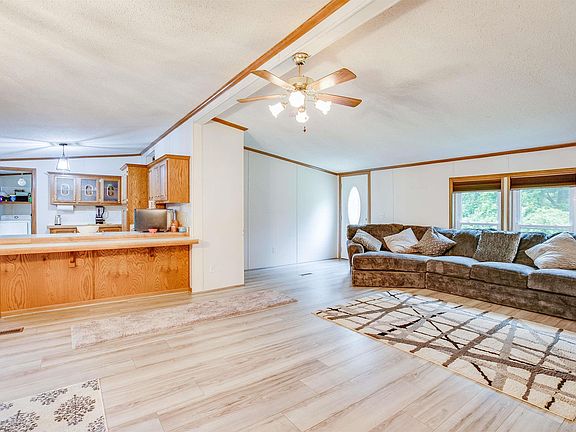 5th image of 57726 Cottage Grove Ave