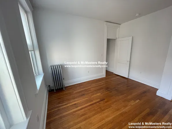 116 Warren St, Boston, MA