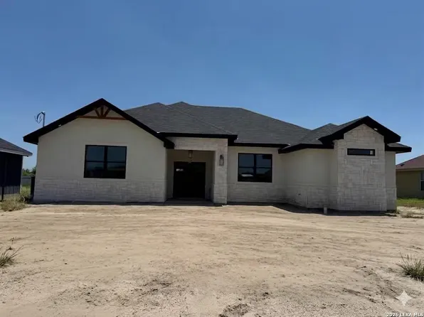 221 VIOLETA DR, Eagle Pass, TX 78852