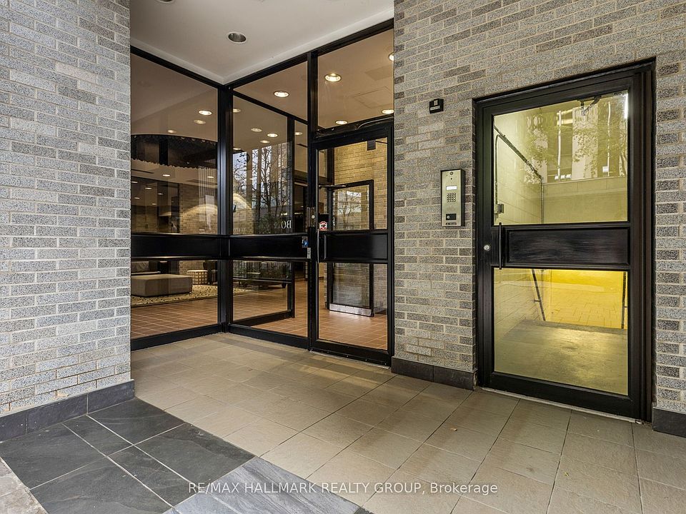 1st image of 18 Nepean St #701