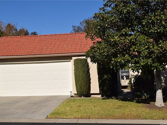 2nd image of 26352 Rainbow Glen Dr