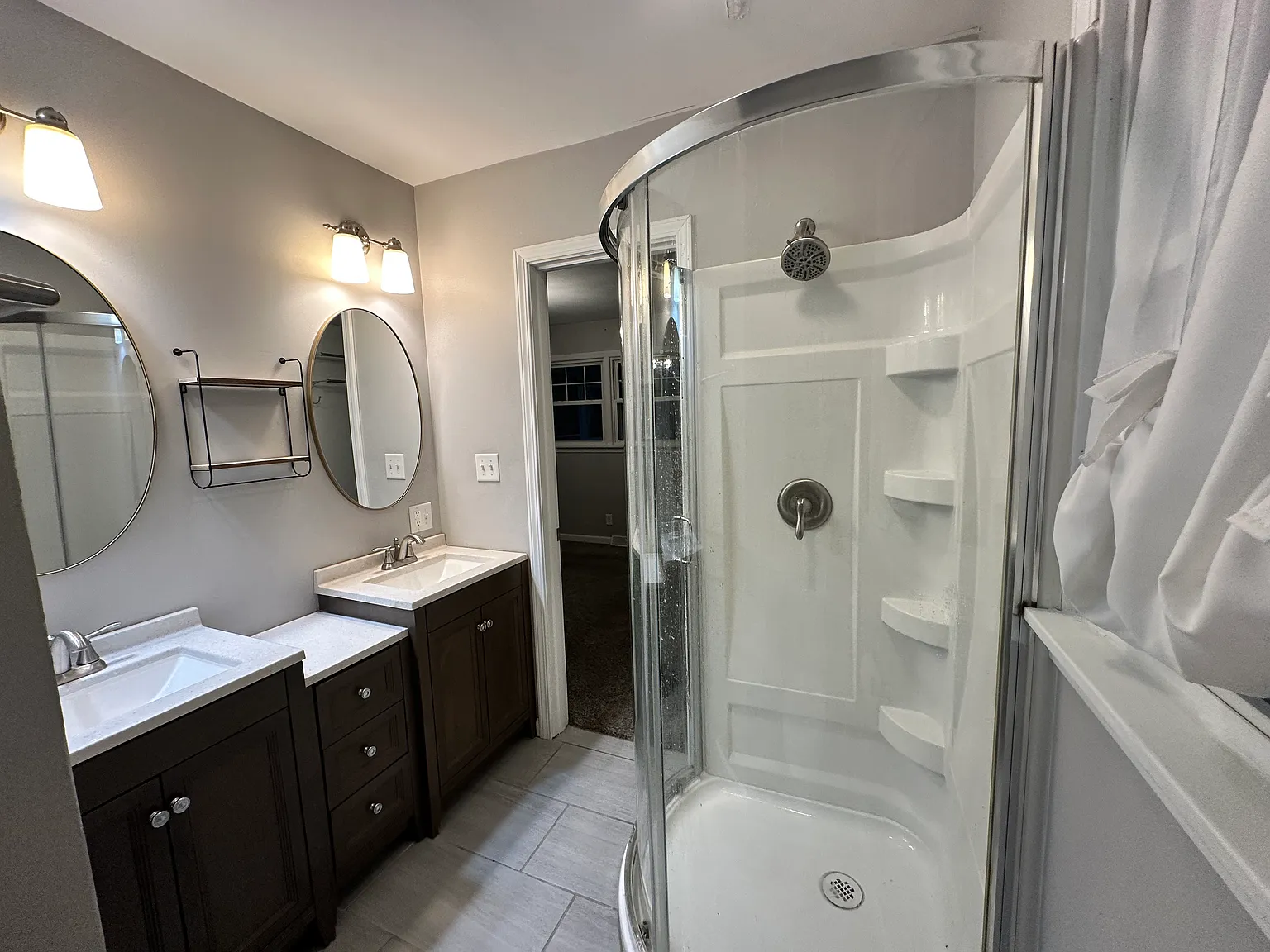 4 bed, 2.5 bath, 2000 sqft, $1,950 — Photo 4