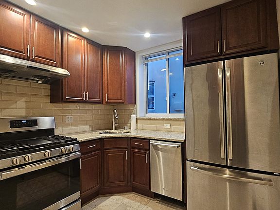 2nd image of 4417 28th Ave #3F