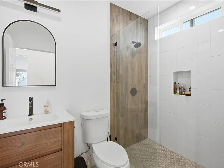 6443 Gross Ave — Photo 24