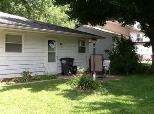 528 Heather Ln, Dixon, IL 61021