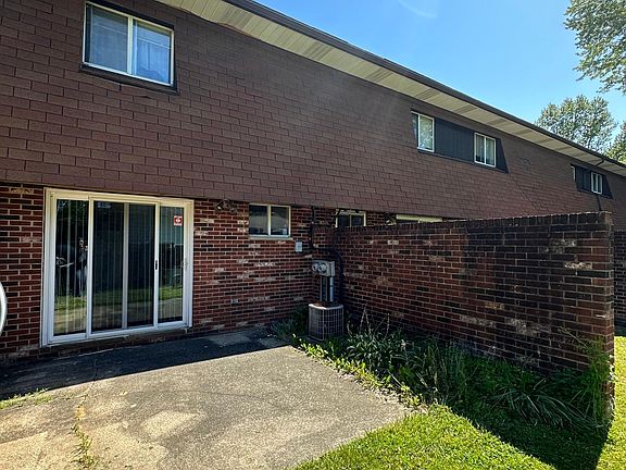 2nd image of 10798 Forest St
