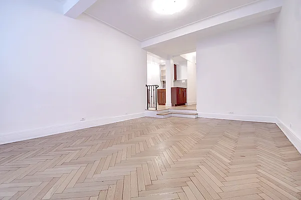 Rented by Urbane Brokerage | media 14