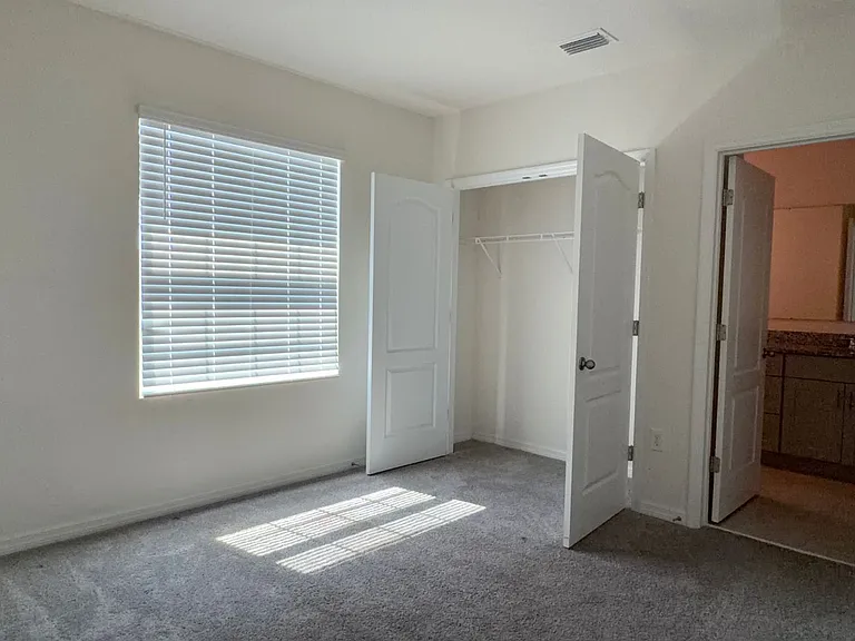 1470 Isleta Loop — Photo 13