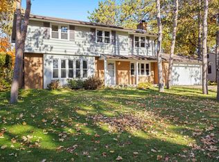 4962 Braewild Rd, Rockford, IL 61107