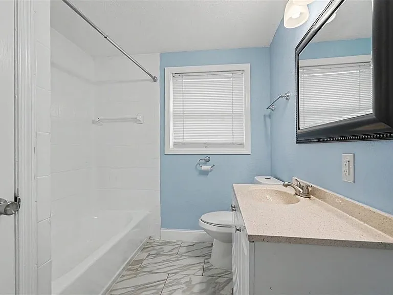 9220 McIntosh Rd — Photo 10