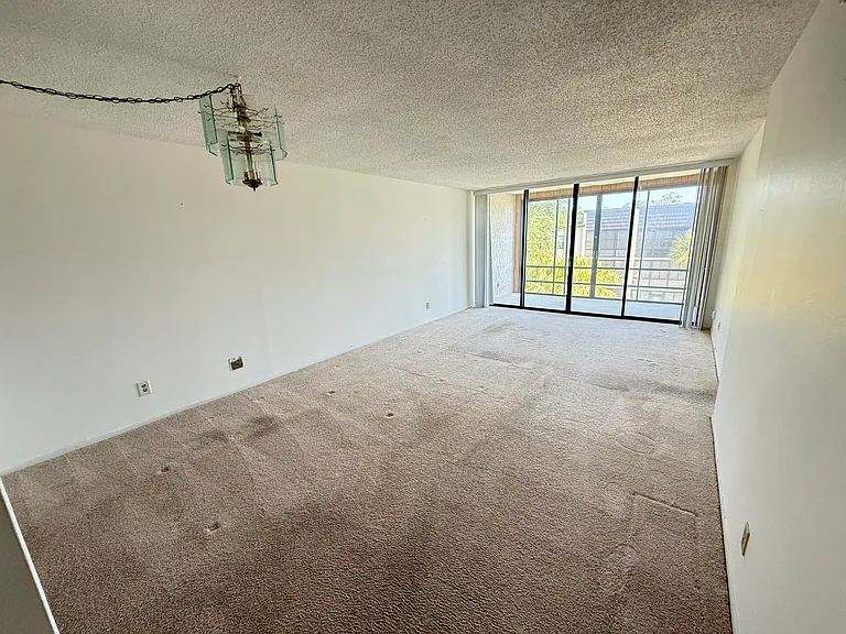 14130 Rosemary Ln #1313 — Photo 4