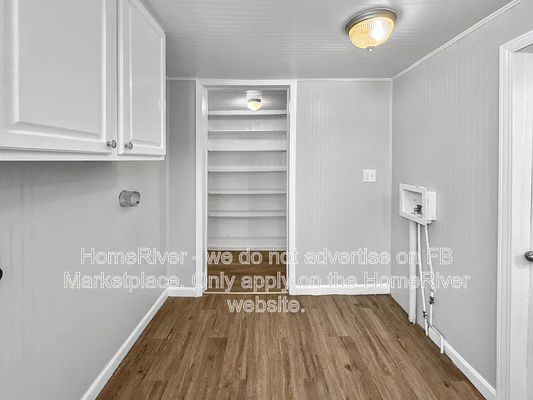 1621 E Kelly St — Photo 17