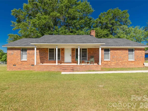 1718 Gene Hudson Dr, Lancaster, SC 29720