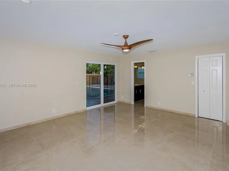 16641 Royal Poinciana Dr — Photo 31